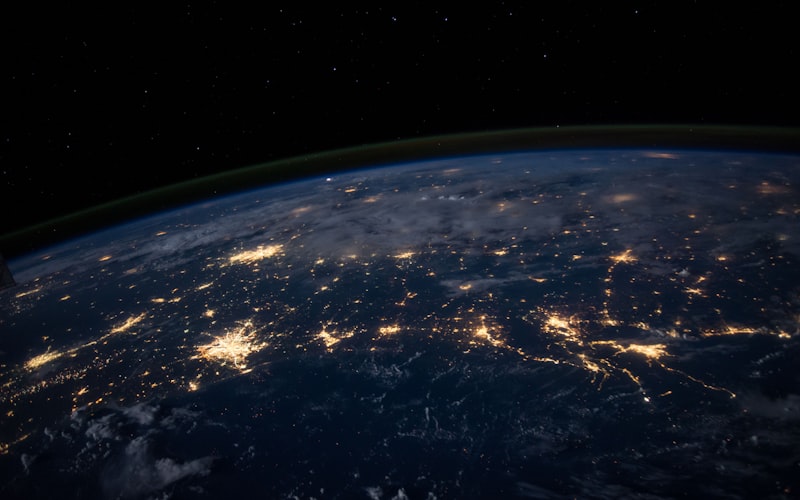 Data-center industriel Cloud Public avec serveurs accessibles mondialement